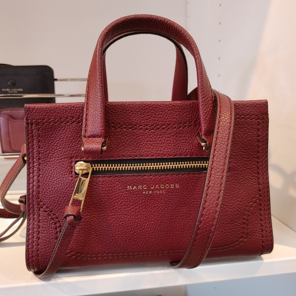Marc Jacobs Handbags - Marc Jacobs Mini Cruiser Burgundy